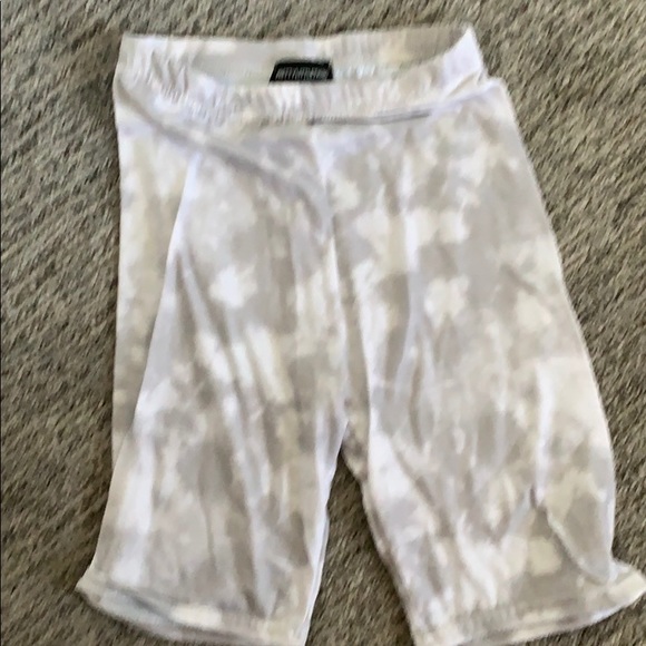 New Pretty little thing biker shorts - Picture 2 of 2